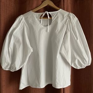H&M White Top w/ puffer sleeves